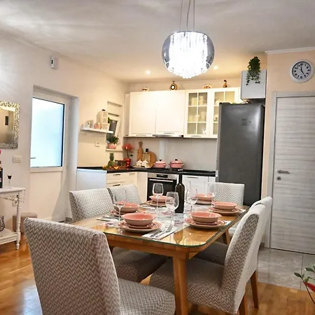 Apartment Petra